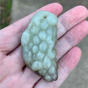 Antique Chinese Green Jade Carved Grapes Fruit Ornament Pendant QING Dyan 2.2"